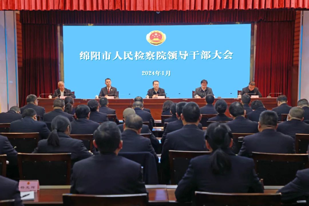 ������������Ժ�ٿ��쵼�ɲ����