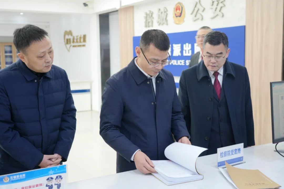 ������������Ժ������ǡ���쳤����һ�и�����������ָ������