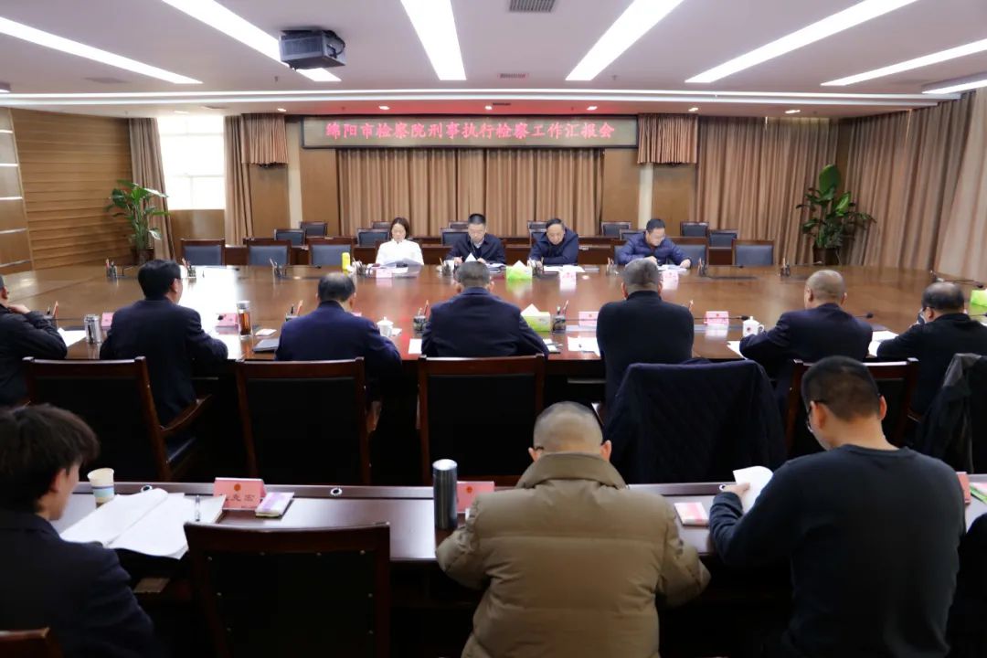 �Ĵ�ʡ���Ժ�����Ա������쳤����һ���������ָ������