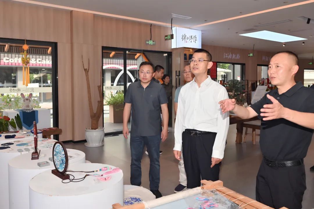 ������������Ժ������ǡ���쳤����һ�и��ɺ�������ָ������