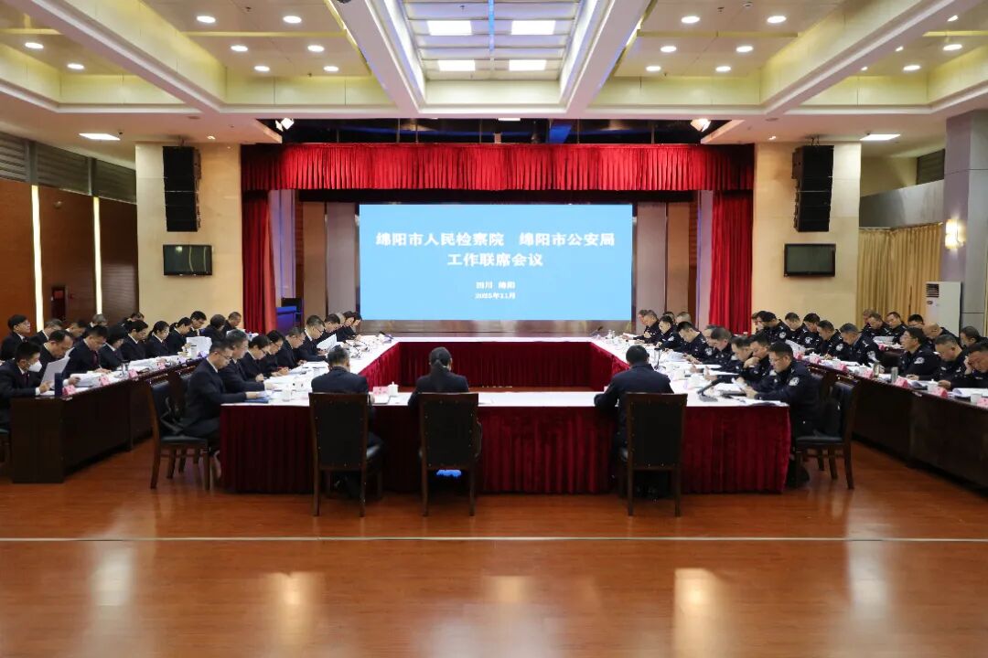 �����м��Ժ�������й������ٿ�������ϯ����